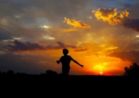 伤感说说文案(不是哥哥不爱你的说说)