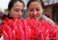 2020年的幽默搞笑短句(2020到2021用with还是to)