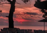 最近很火的文案短句爱情(九月文案温柔短句情侣)