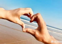 女生伤感语录(一个已婚女人朋友圈总是发伤感的话是为什么)