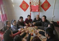 三个人爱情伤感句子(爱情里最美好的三个字是什么)