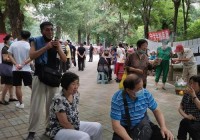 想脱单就去济宁相亲角，这里的小姐姐小哥哥真多！