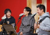 陌陌签名女生简单气质(内蒙古两名女大学被非法囚禁送到沈阳当陪酒小姐)