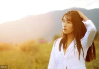 伤感说说配图带字(悲伤的说说句子配图)