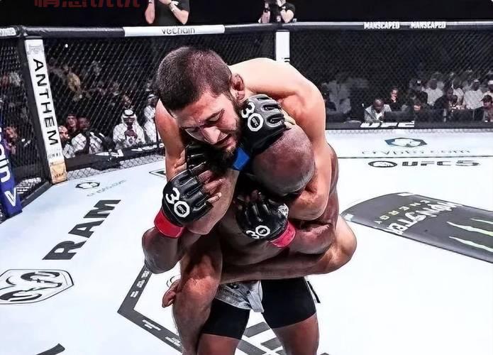 UFC选手后台爆发冲突：奇马耶夫与霍兰德激烈对峙