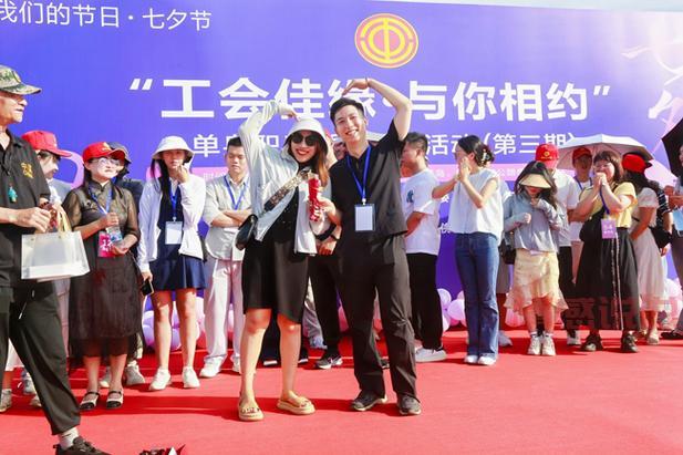 寻觅巩义姑娘:当地单身女性交友指南