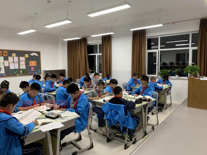 重庆大成教育培训学校,中小学全科一对一辅导!