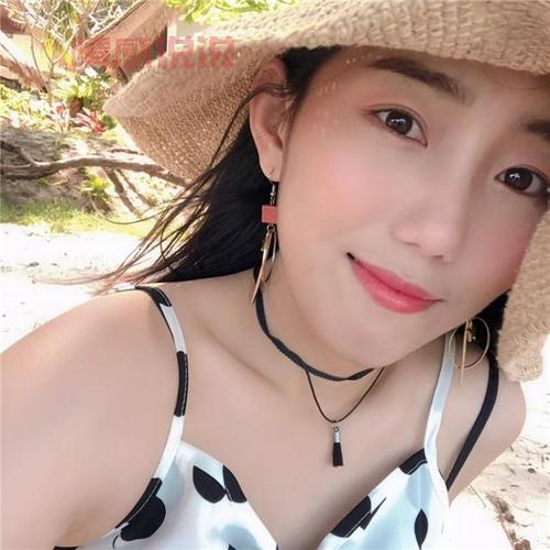 相亲app广告里的美女是谁？深扒她的真实身份！