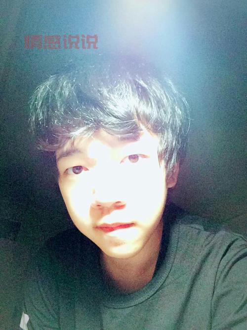 如何识别适合骗网友的男生照片？教你几招防骗技巧！