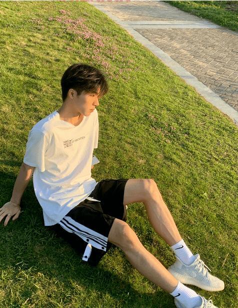 想找新疆男孩聊天室？这里有超多帅气小哥哥等你！