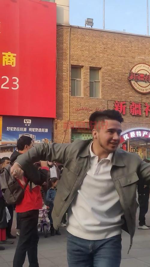 想找新疆男孩聊天室？这里有超多帅气小哥哥等你！