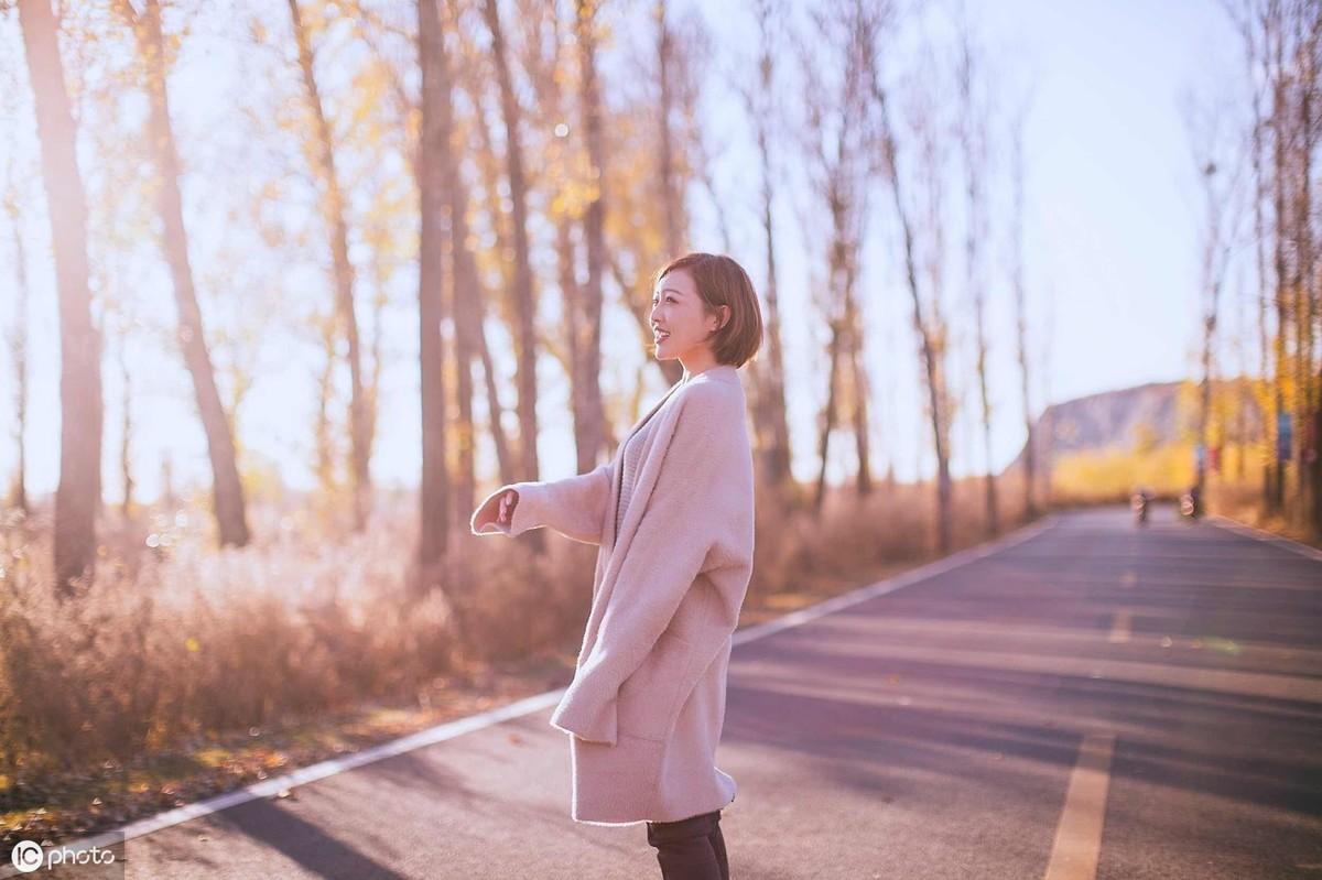 伤感小短句5个字(有没有什么沙雕情侣昵称让你觉得很好笑的)