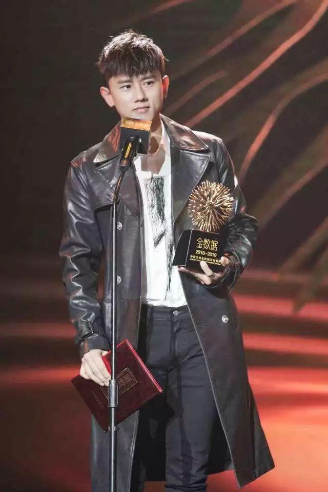 搞笑语录大全 情感(有什么动漫特别搞笑)