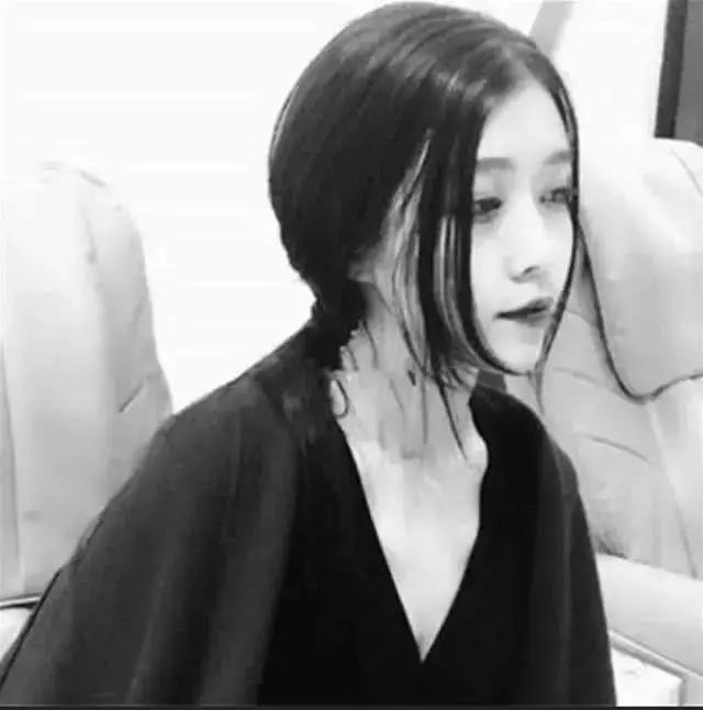 高雅内涵的简单签名(个性签名简短又内涵帅气)