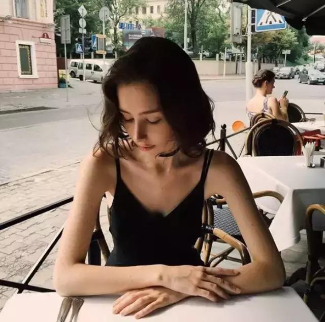 伤感短句6字以下(你在网易云音乐上看到过哪些触动内心的热评)