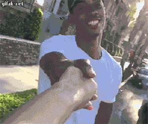 搞笑女的经典语录(关于东北女生的搞笑文案)