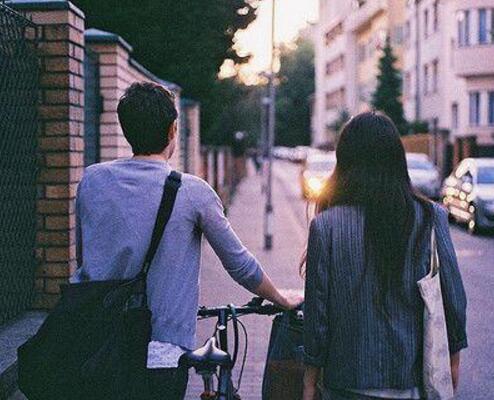 爱情的句子唯美短句(关于深爱的唯美句子有哪些)