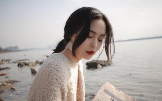 抑郁语录扎心伤感(我想知道抑郁焦虑忧郁有什么区别)