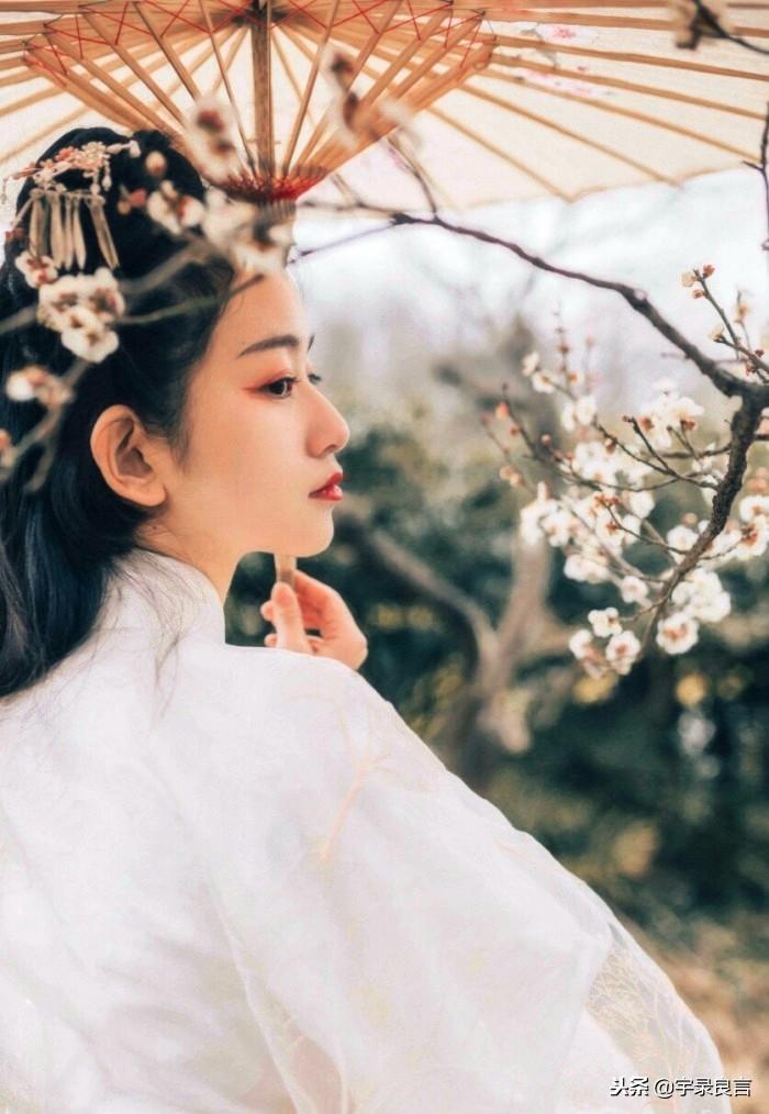 说说心情低落的句子(面对突如其来的事的说说心情)