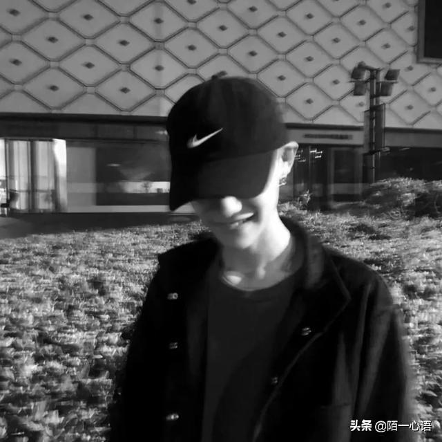 很走心的干净短句(佛系很走心的干净网名三个字)