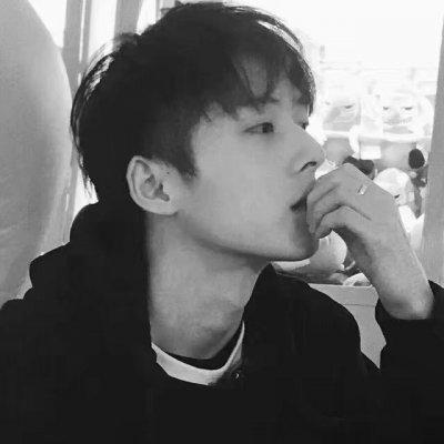 伤感短句男生(一个男人为什么经常听伤感情歌)